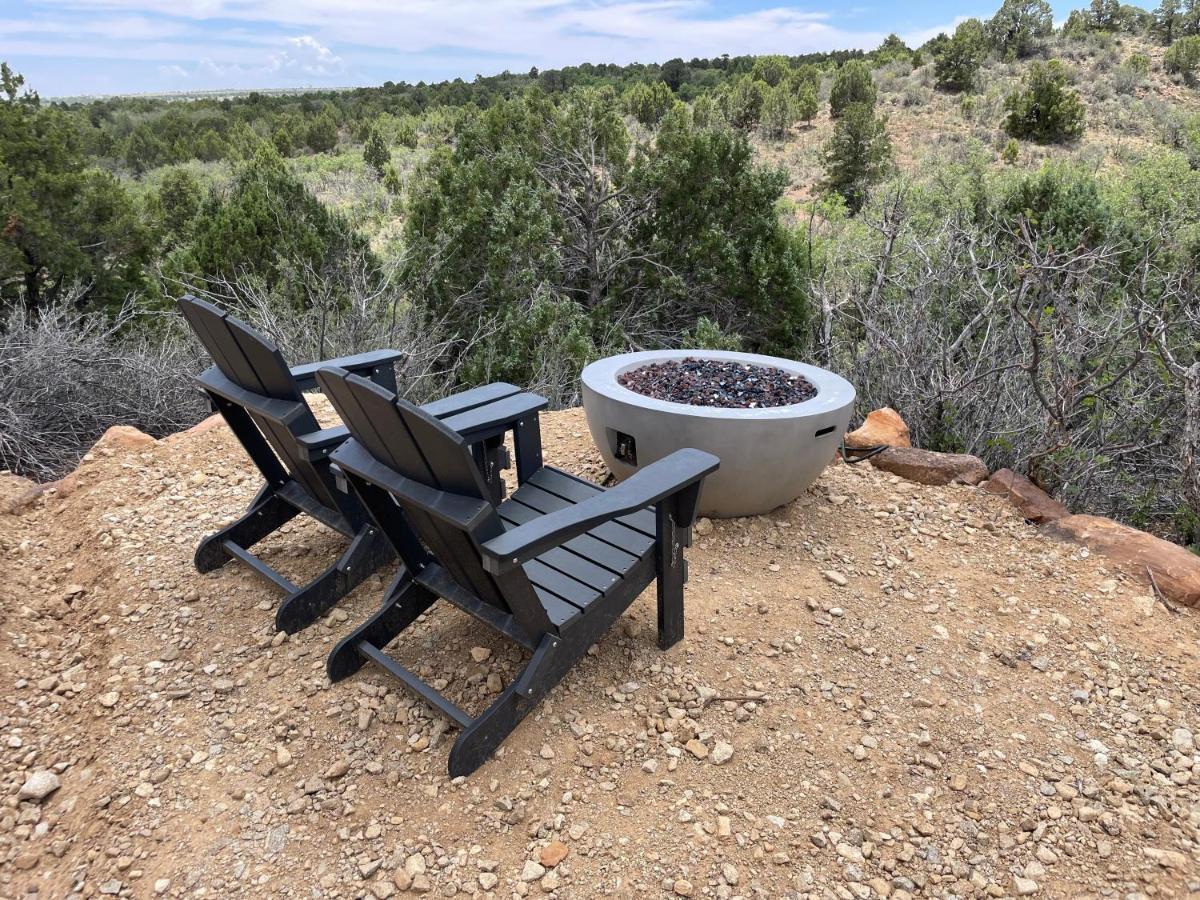 Canyon Rim Domes - A Luxury Glamping Experience!! Monticello Εξωτερικό φωτογραφία
